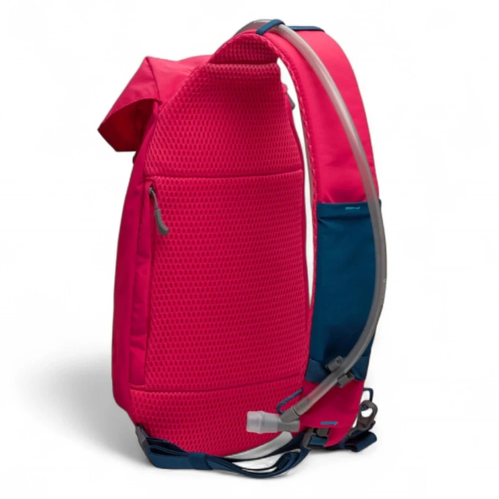 Nathan Hydration Crossbody Bag with SEALED 750mL Water Bladder and Hose
